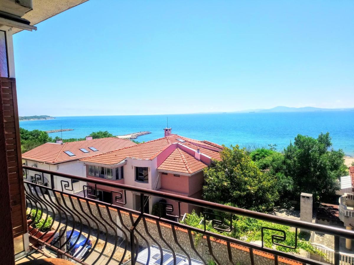 Apartment Sea View Burgas Bagian luar foto