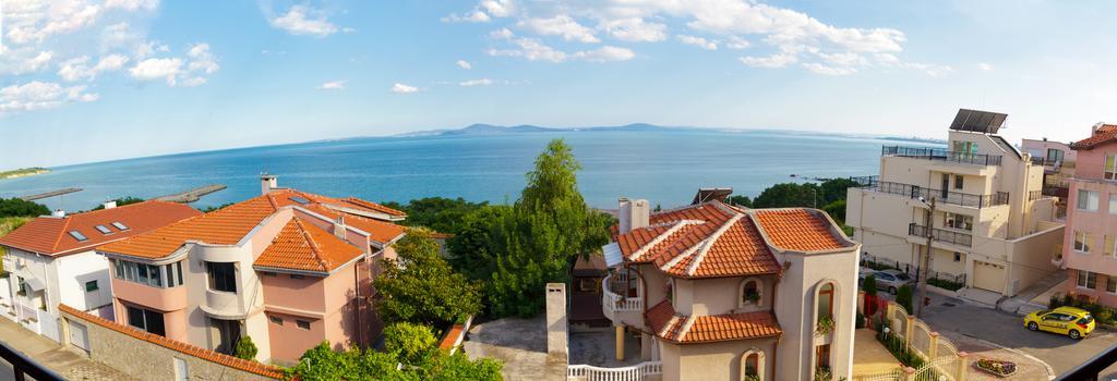 Apartment Sea View Burgas Bagian luar foto